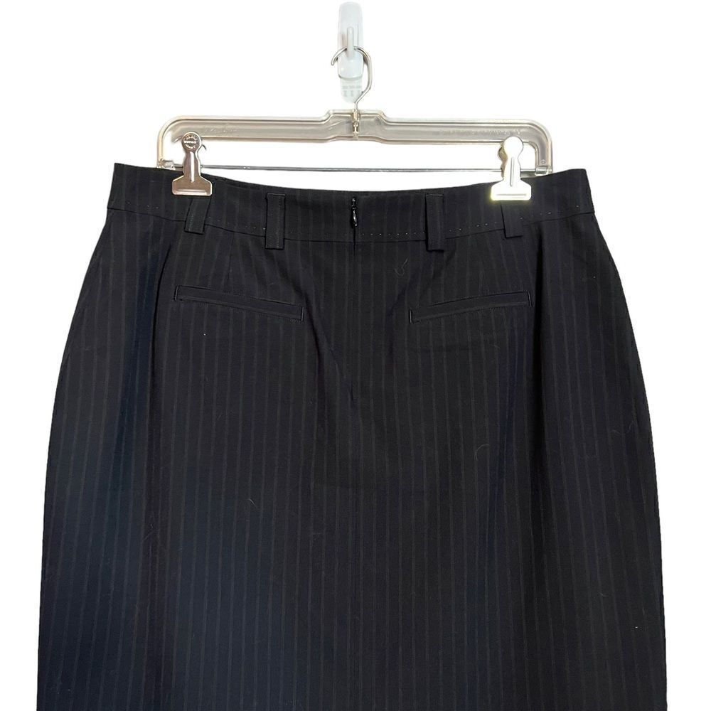 NWT! Bianca striped skirt. Size 12 - Picture 7 of 9